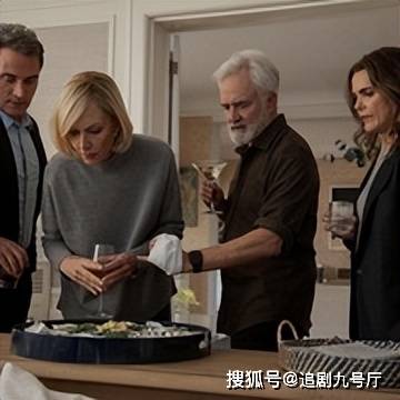 Netflix必看高分权谋惊悚剧，金球奖预定！