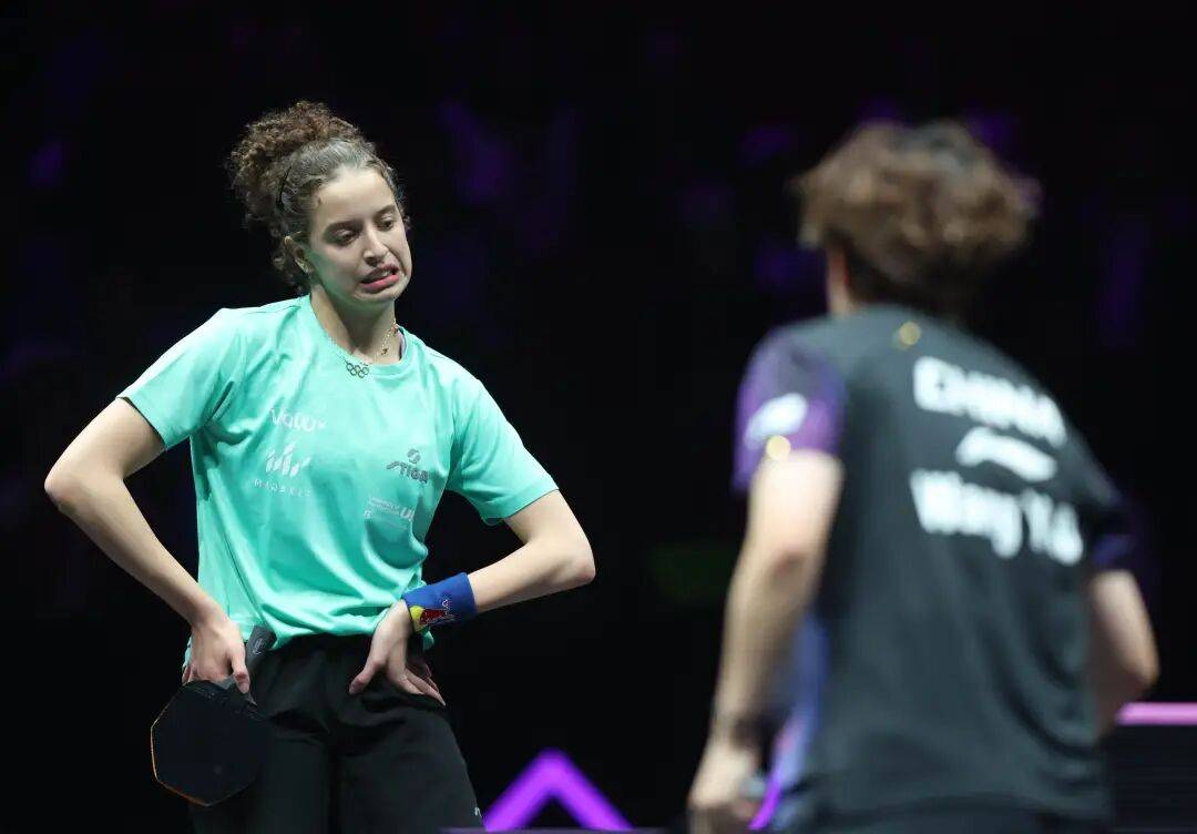 王楚钦零封格罗特，王艺迪胜汉娜 | 重庆冠军赛