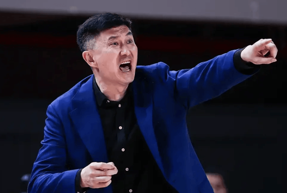 宏远早报！徐杰美国特训，杜锋高频率参加活动，虎头天赋异禀！